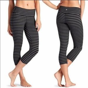 Athleta crop black and gray stripe leggings size S